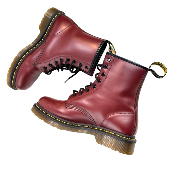 DR. MARTENS WOMEN’S 1460 SMOOTH LEATHER LACE UP BOOTS COLOR: CHERRY RED SIZE: 8 - Picture 9 of 16